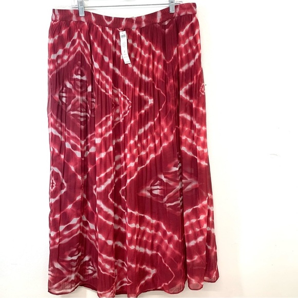 Chicos 3 Maxi Skirt US 16/18 Pull On  Pleated Cherry Red Print  Lined Boho Flowy - Picture 1 of 13